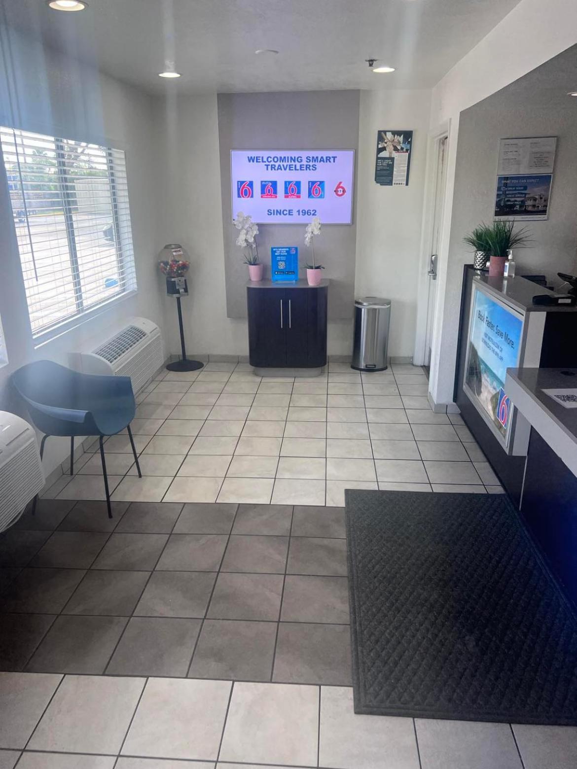 Motel 6-Orlando, Fl - Winter Park Maitland Bagian luar foto